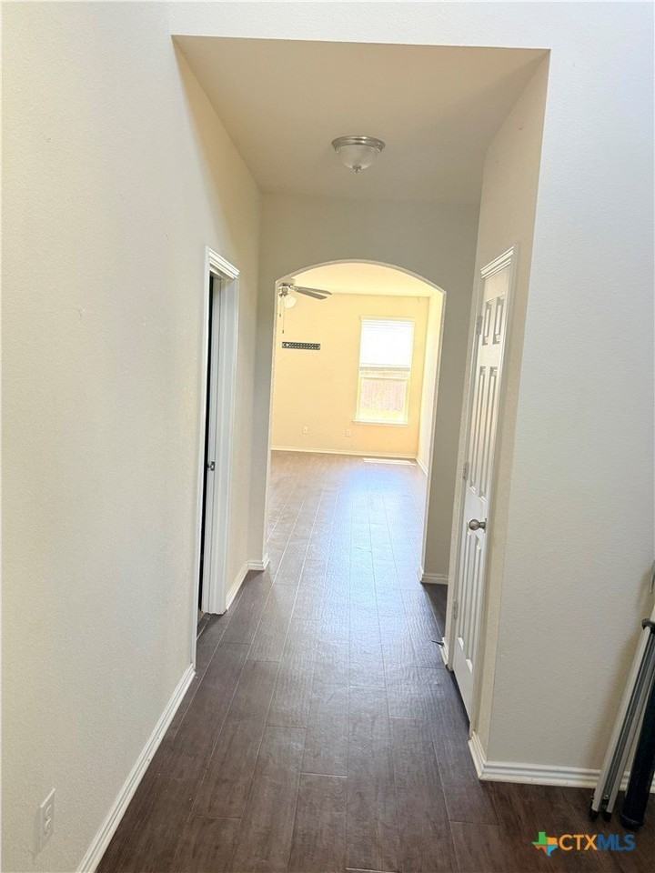 5404 Waterbank Ln - Photo 2 of 14