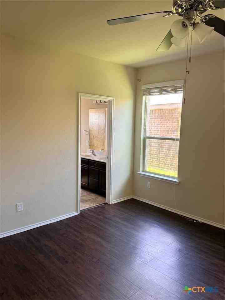 5404 Waterbank Ln - Photo 4 of 14