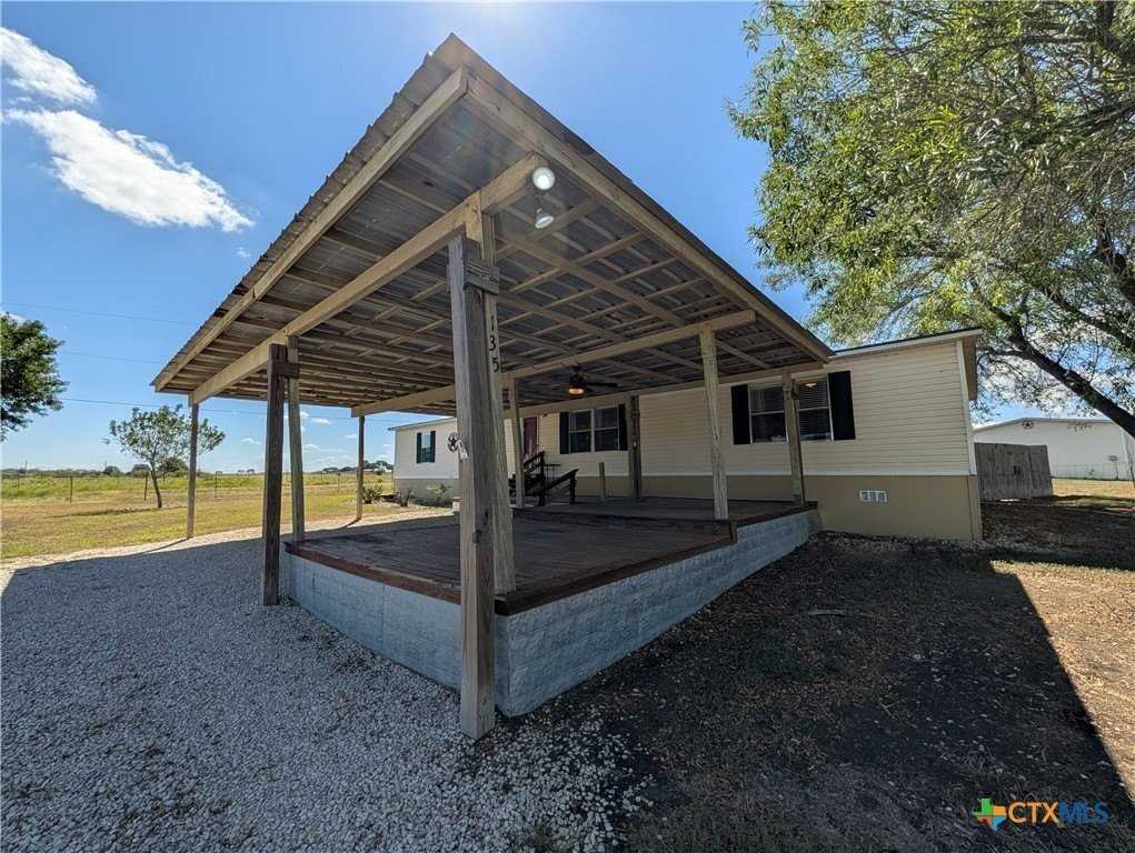 135 Water Hole Ln - Photo 2 of 36