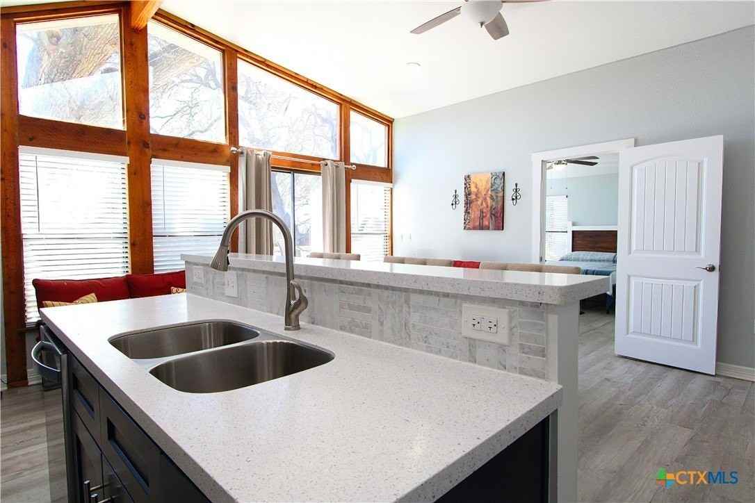 805 W 7th Ave - Photo 3 of 14