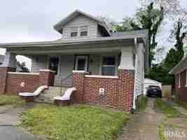 featured image of 210 S Weinbach Ave