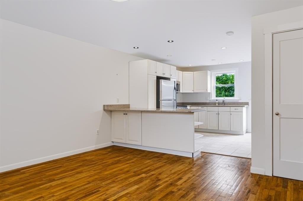 70 Carroll Ave #1113 - Photo 3 of 18