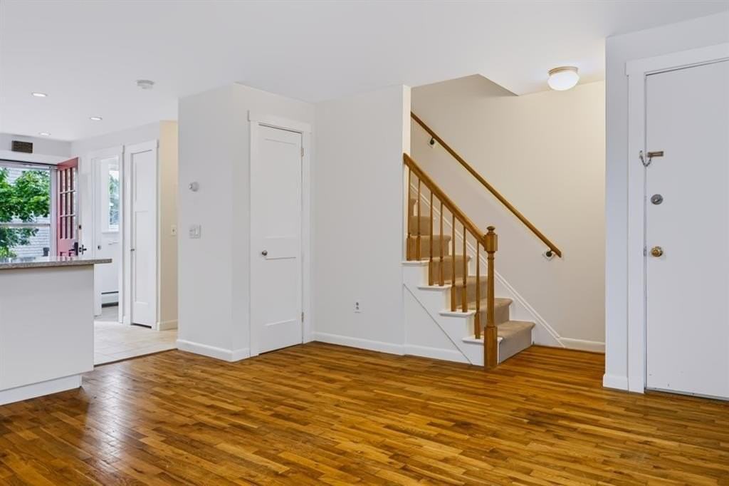70 Carroll Ave #1113 - Photo 4 of 18