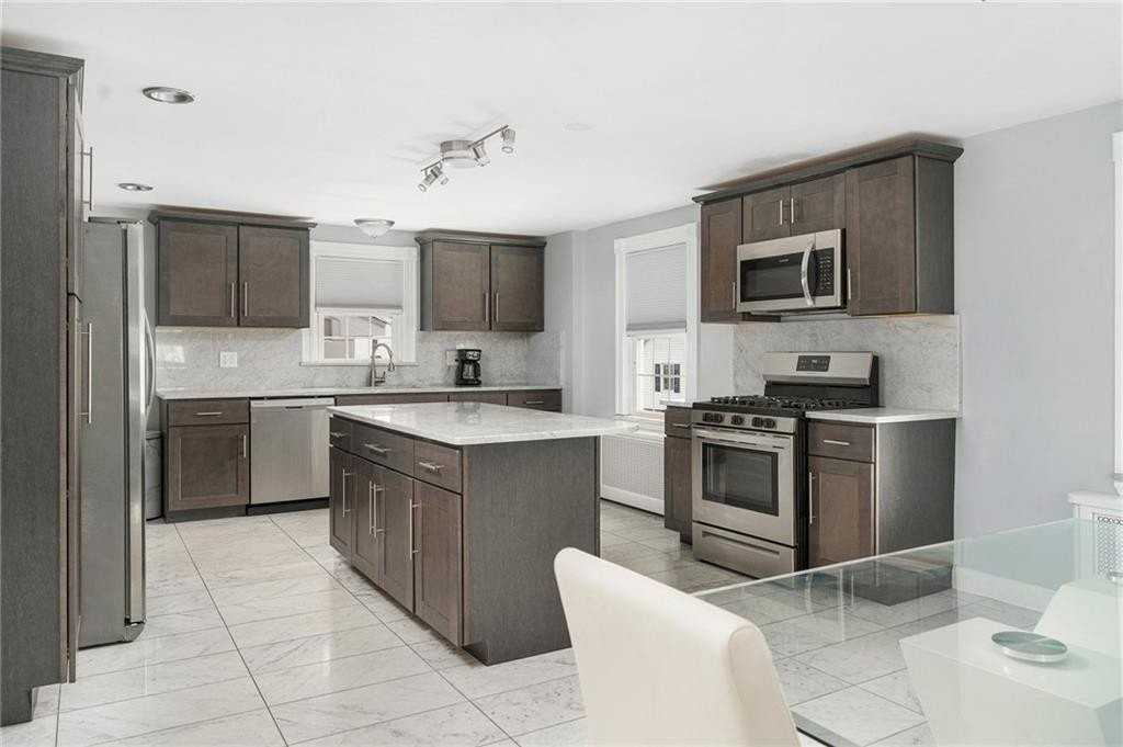 45 Hazelwood Ave - Photo 5 of 20