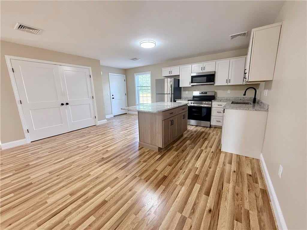 280 Morgan Ave - Photo 2 of 17