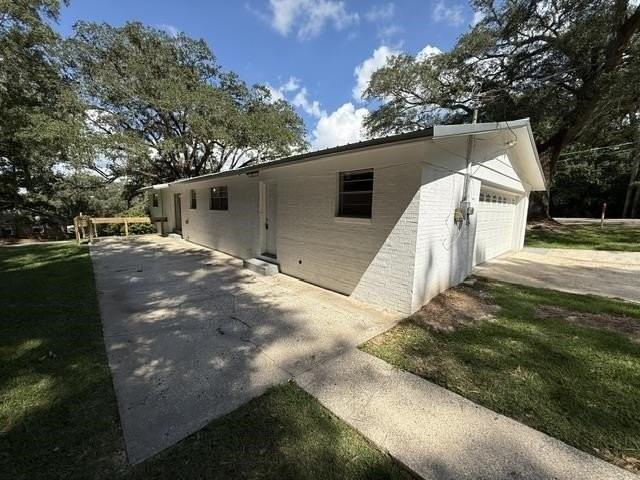 1601 Salmon Dr - Photo 4 of 19