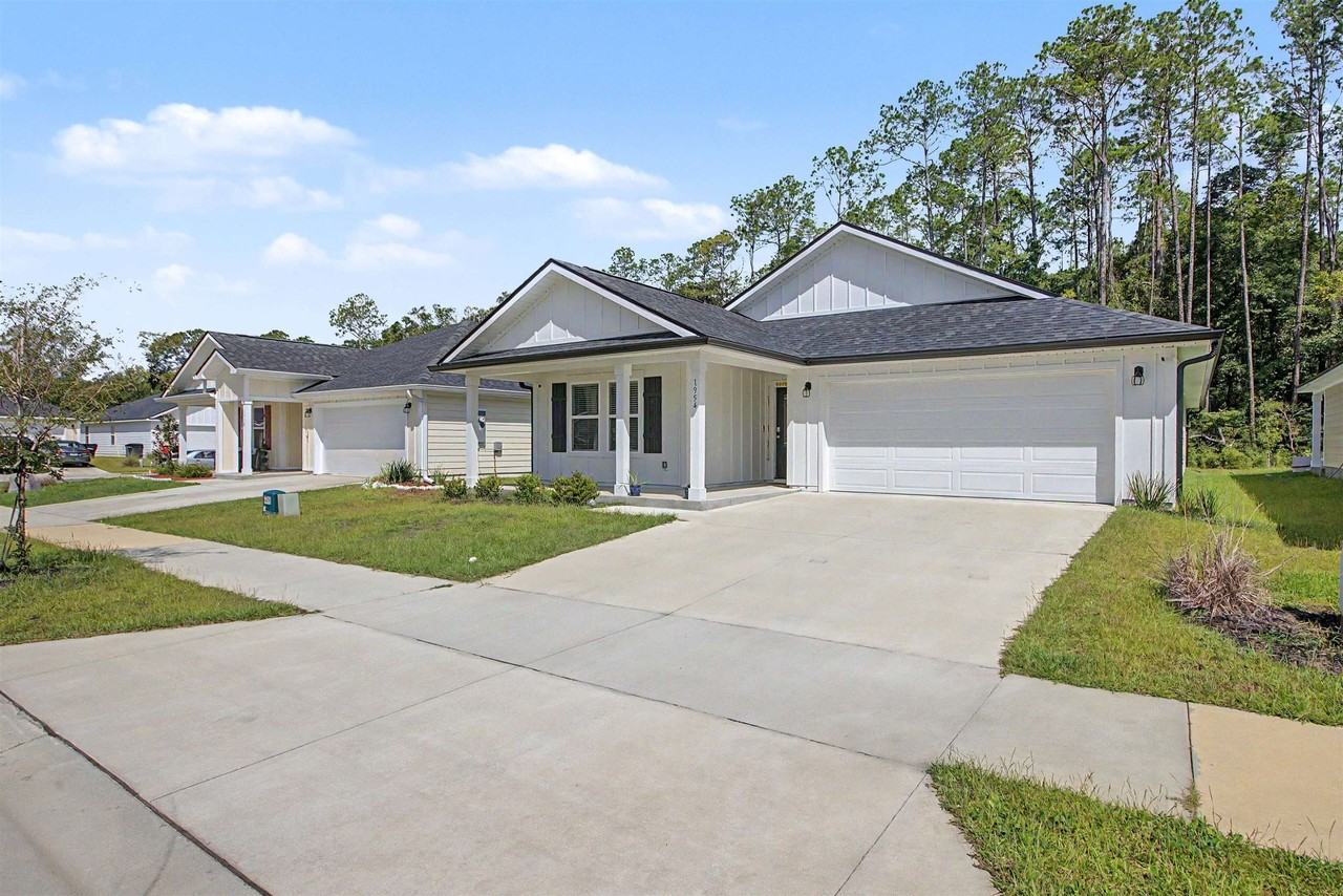1954 Chickadee Way - Photo 4 of 46