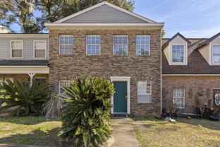 2387 Gregory Dr - Photo 1 of 1