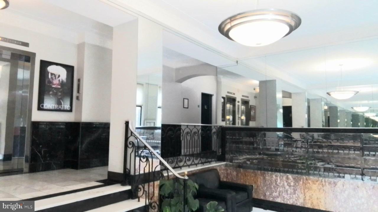 2515 K St Nw #603 - Photo 5 of 32