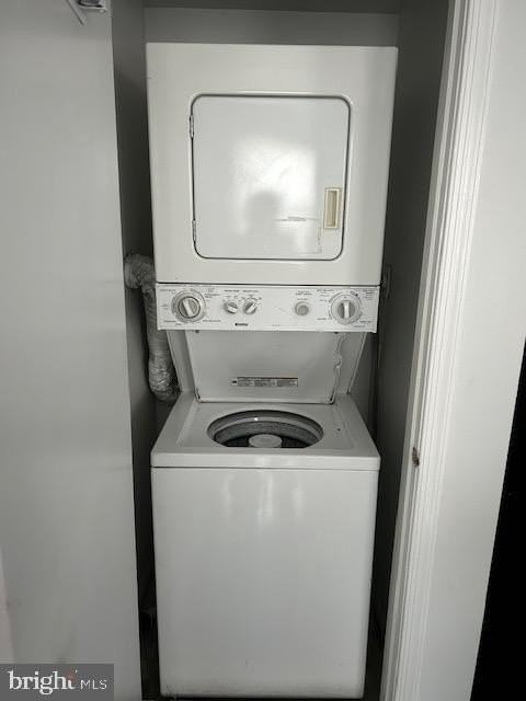 829 W 9th St - Photo 5 of 15