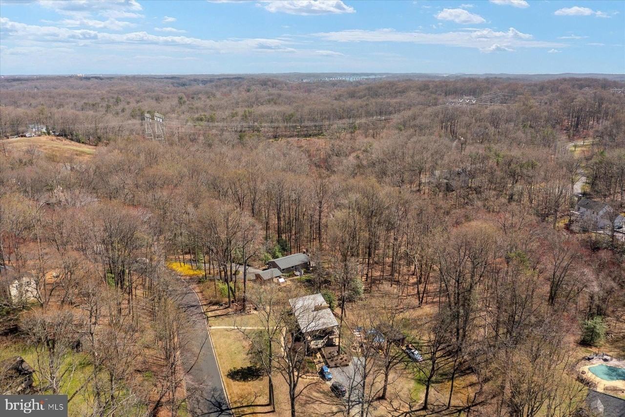 2891 Spring Lakes Dr - Photo 3 of 50