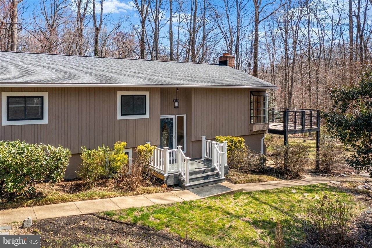 2891 Spring Lakes Dr - Photo 4 of 50