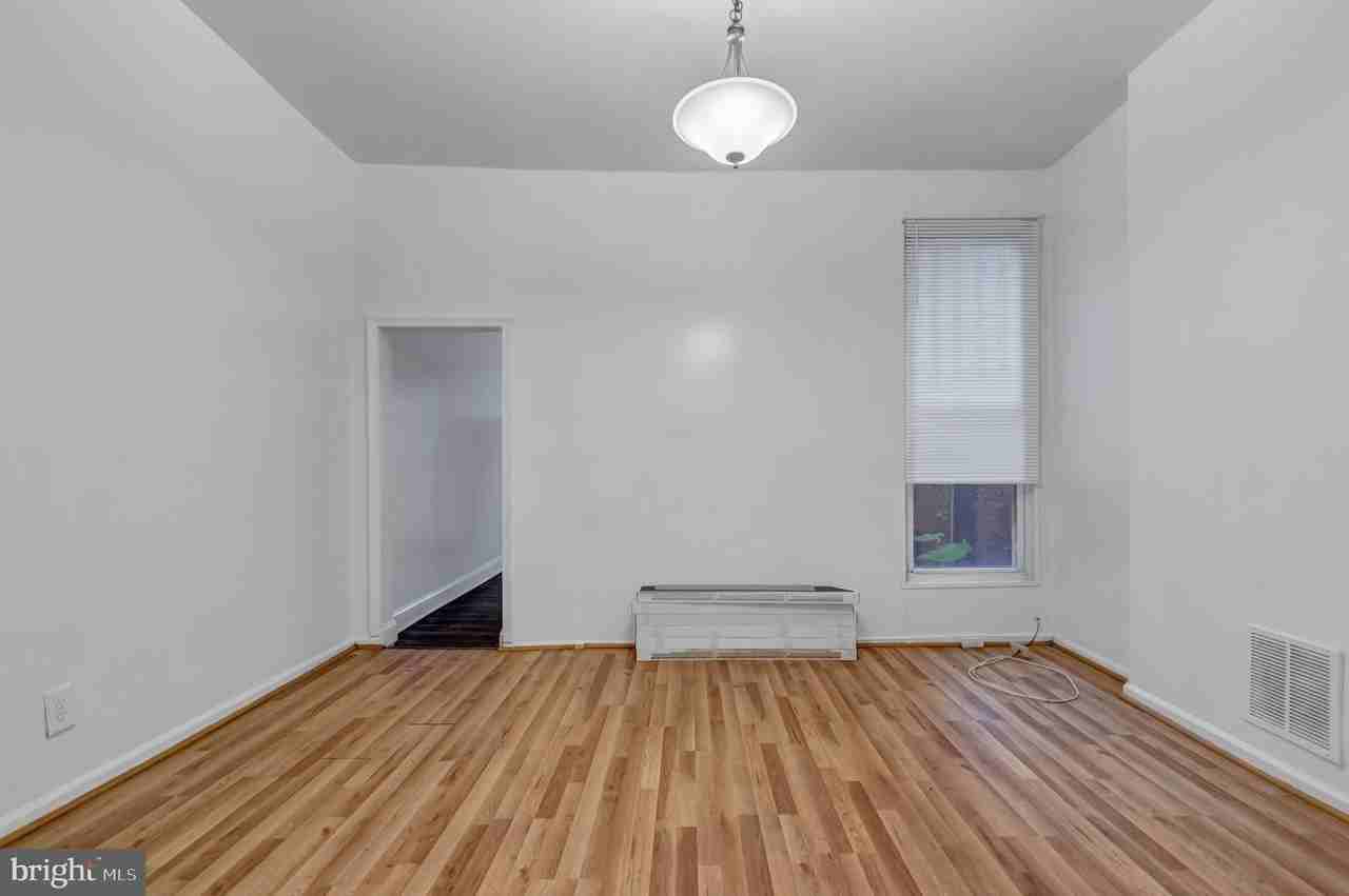 3027 Walbrook Ave - Photo 6 of 25
