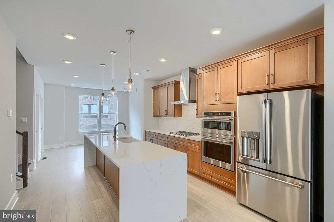 2705 Ferry Bar Dr - Photo 7 of 48