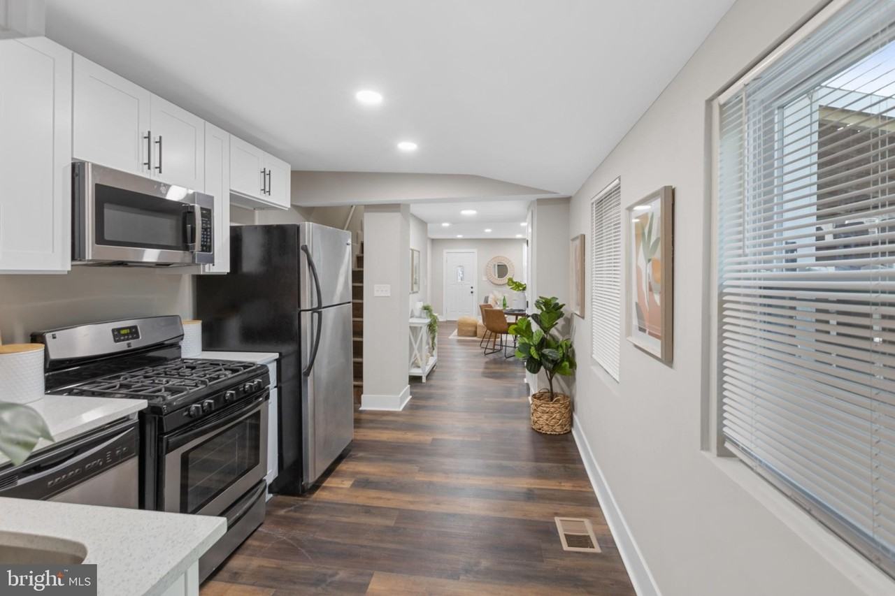 1510 Ramsay St - Photo 5 of 37