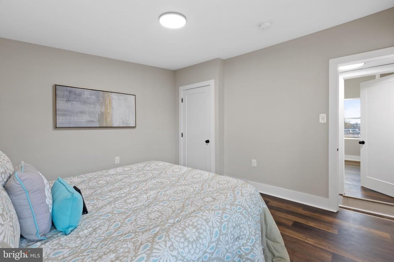 1510 Ramsay St - Photo 7 of 37