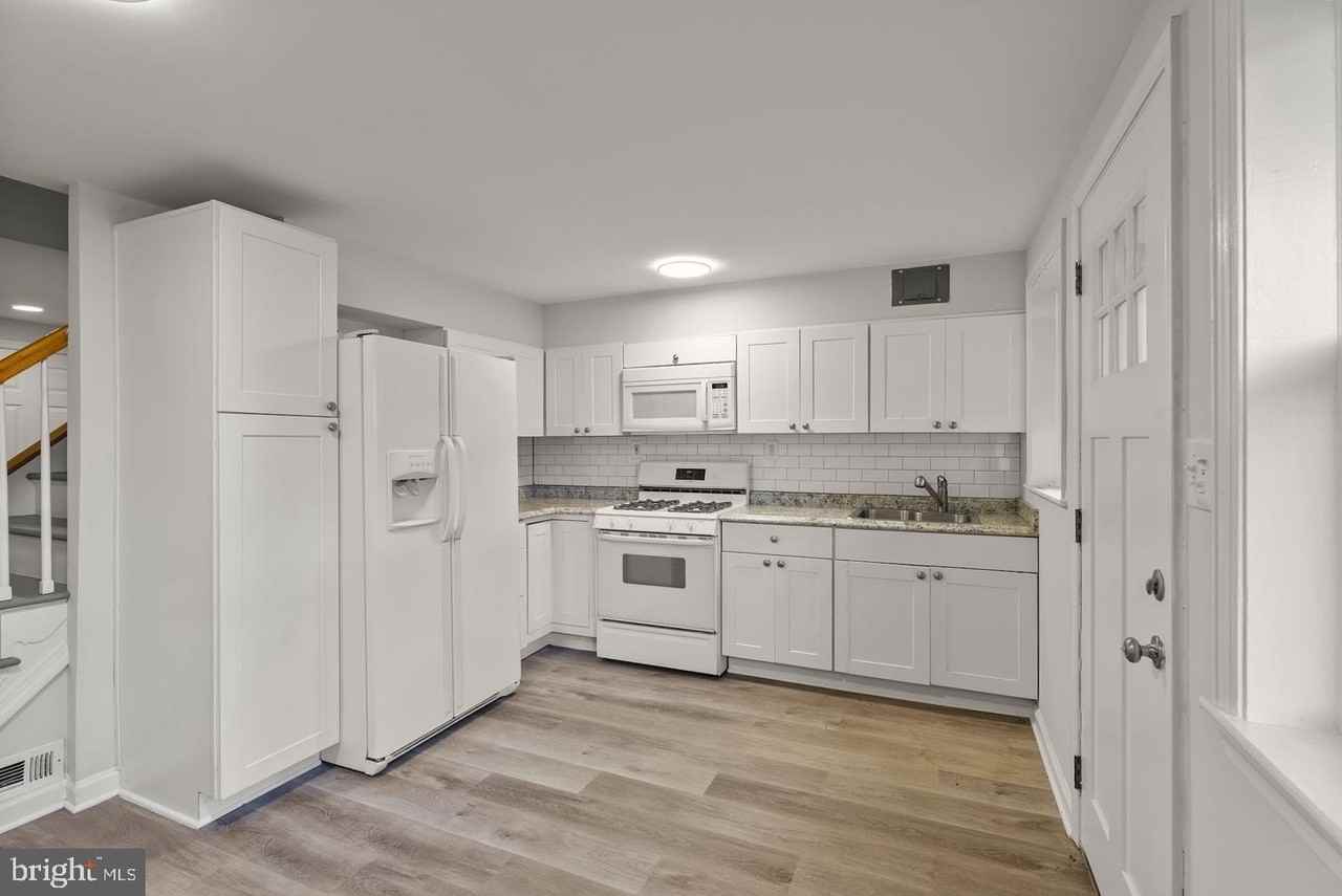 8047 Park Haven Rd - Photo 5 of 26
