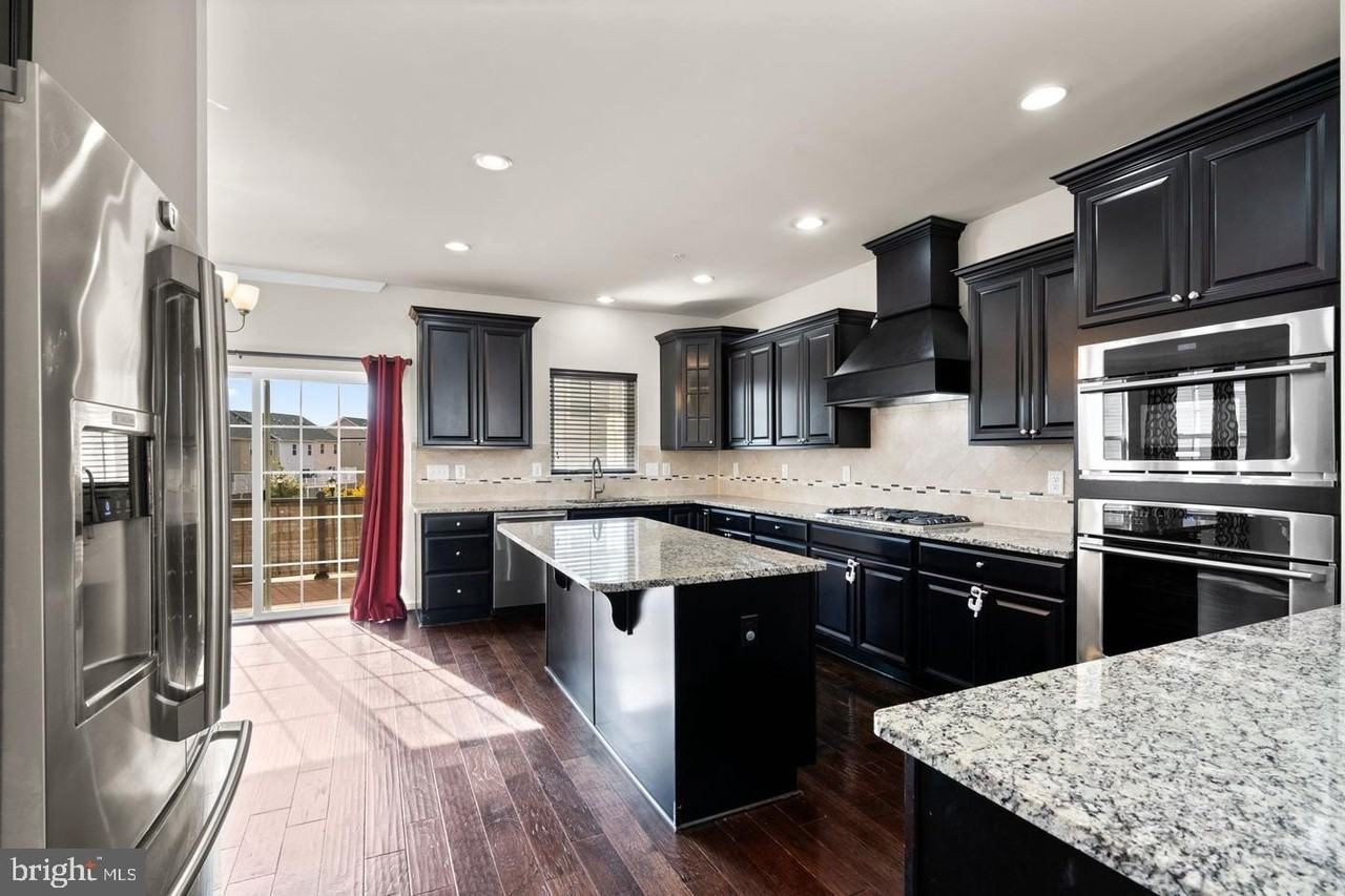 7977 Alchemy Way - Photo 6 of 33