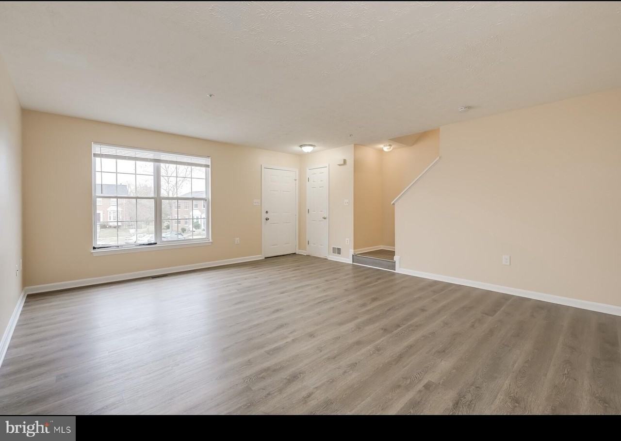 9058 Constant Crse - Photo 4 of 31