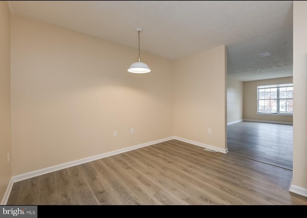 9058 Constant Crse - Photo 7 of 31