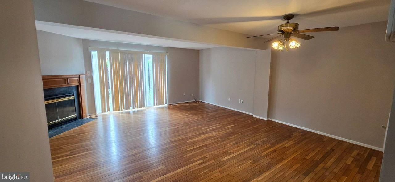 5870 Chipwood Ct #8-01 - Photo 3 of 23