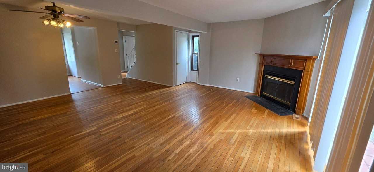 5870 Chipwood Ct #8-01 - Photo 4 of 23