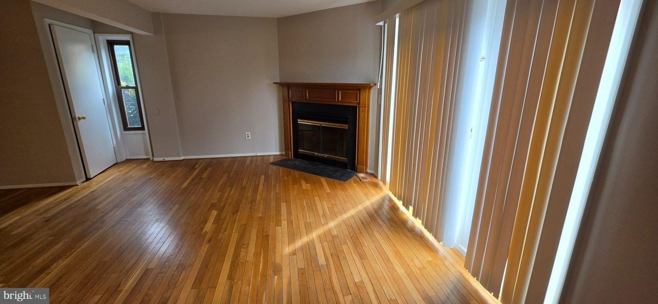 5870 Chipwood Ct #8-01 - Photo 5 of 23