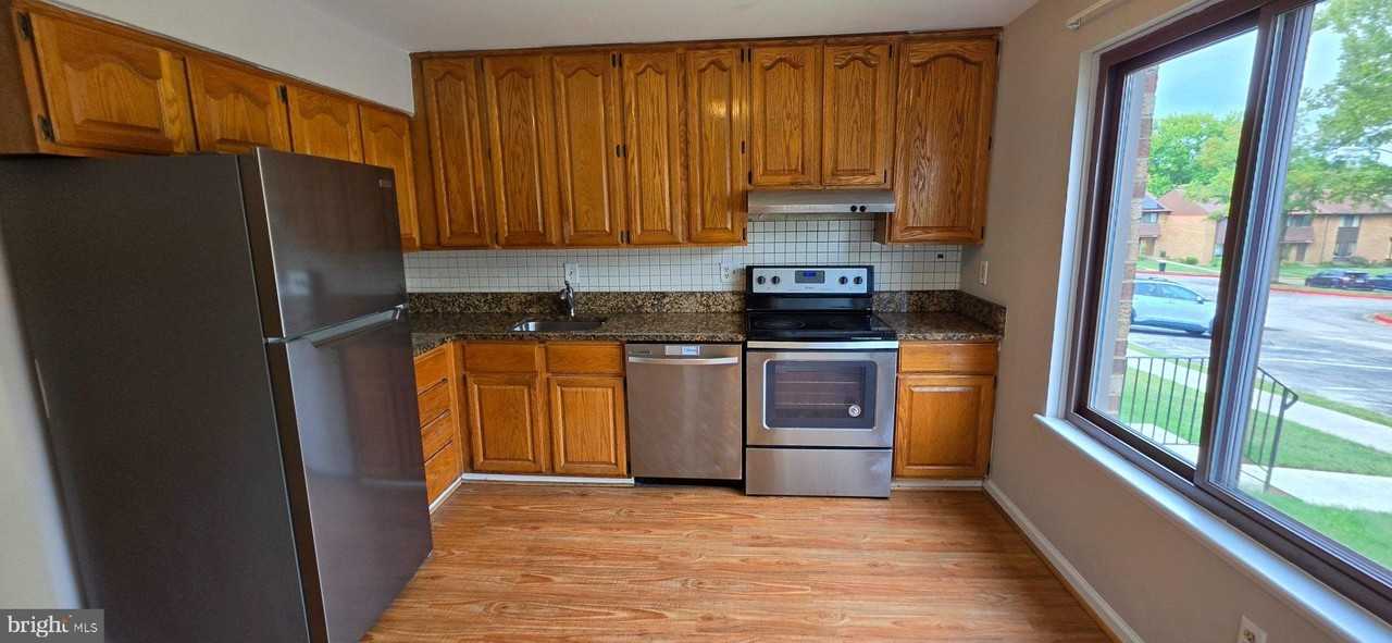 5870 Chipwood Ct #8-01 - Photo 7 of 23
