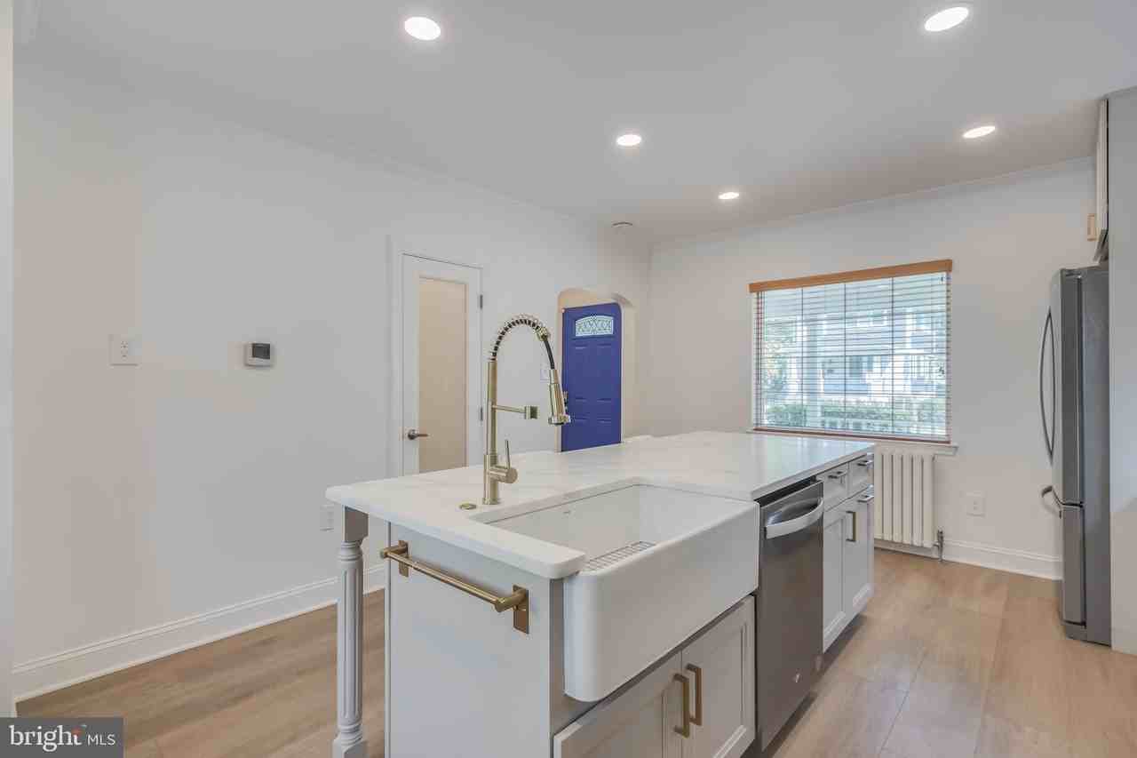 820 Philadelphia Ave - Photo 5 of 29