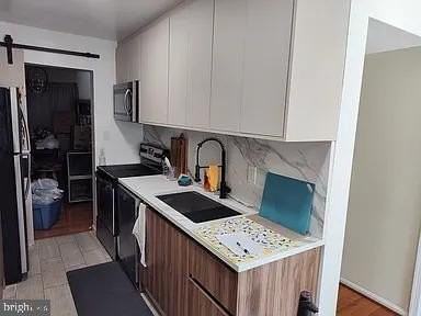 9 Midline Rd - Photo 3 of 36