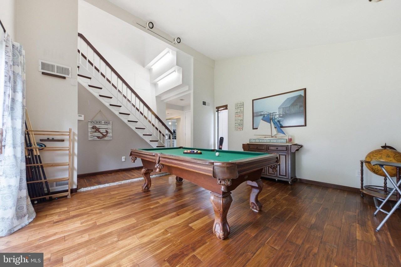 10725 Wayridge Dr - Photo 5 of 50
