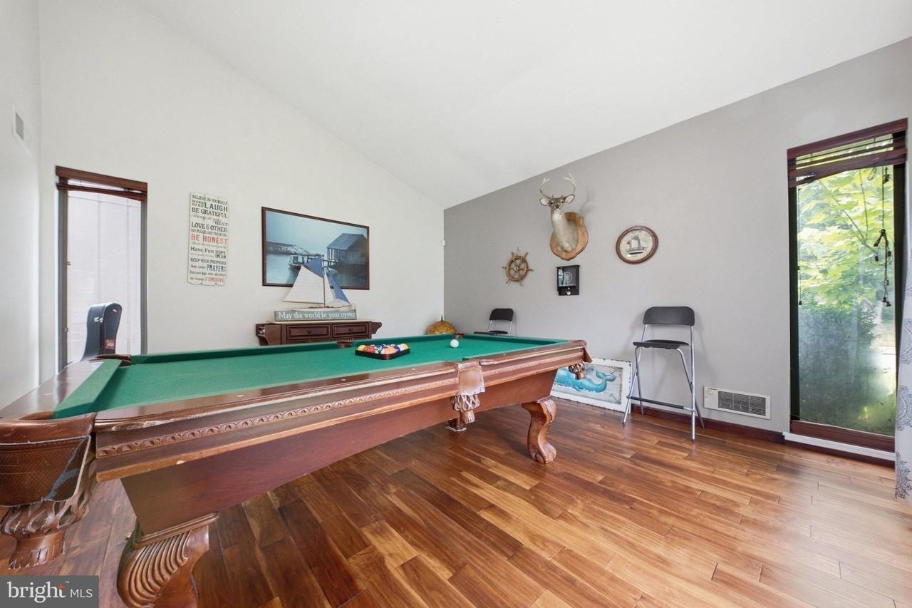 10725 Wayridge Dr - Photo 6 of 50
