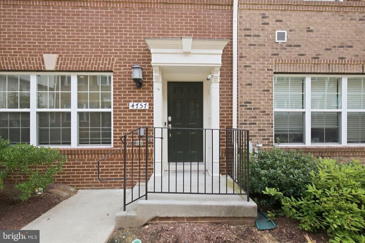 4757 Cherokee St - Photo 4 of 50