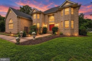 featured image of 15 Scenic Dr