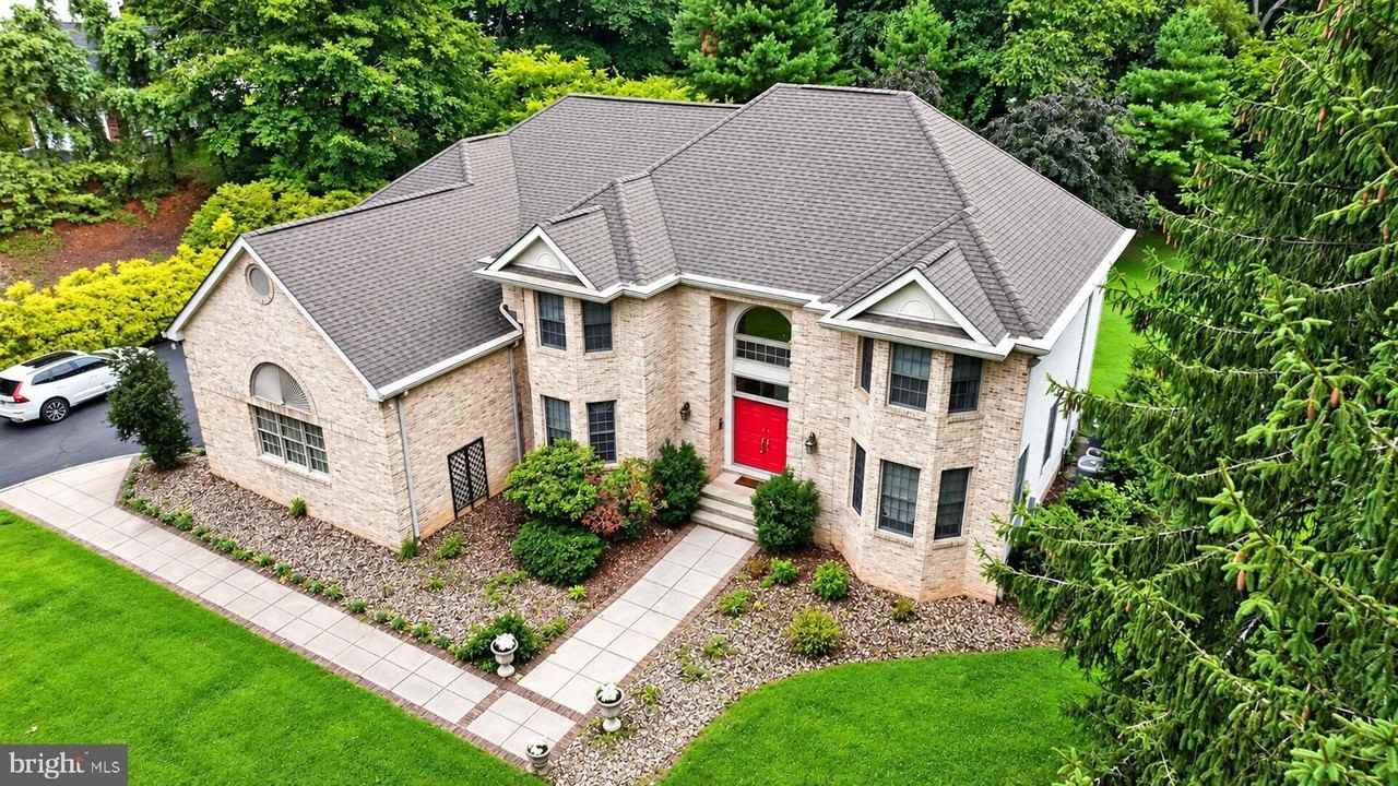 15 Scenic Dr - Photo 2 of 50