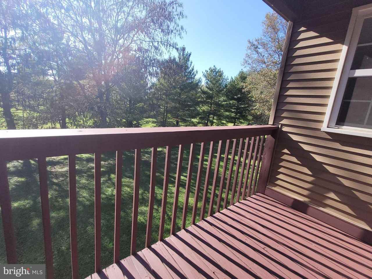 211 Dean Dr - Photo 2 of 13