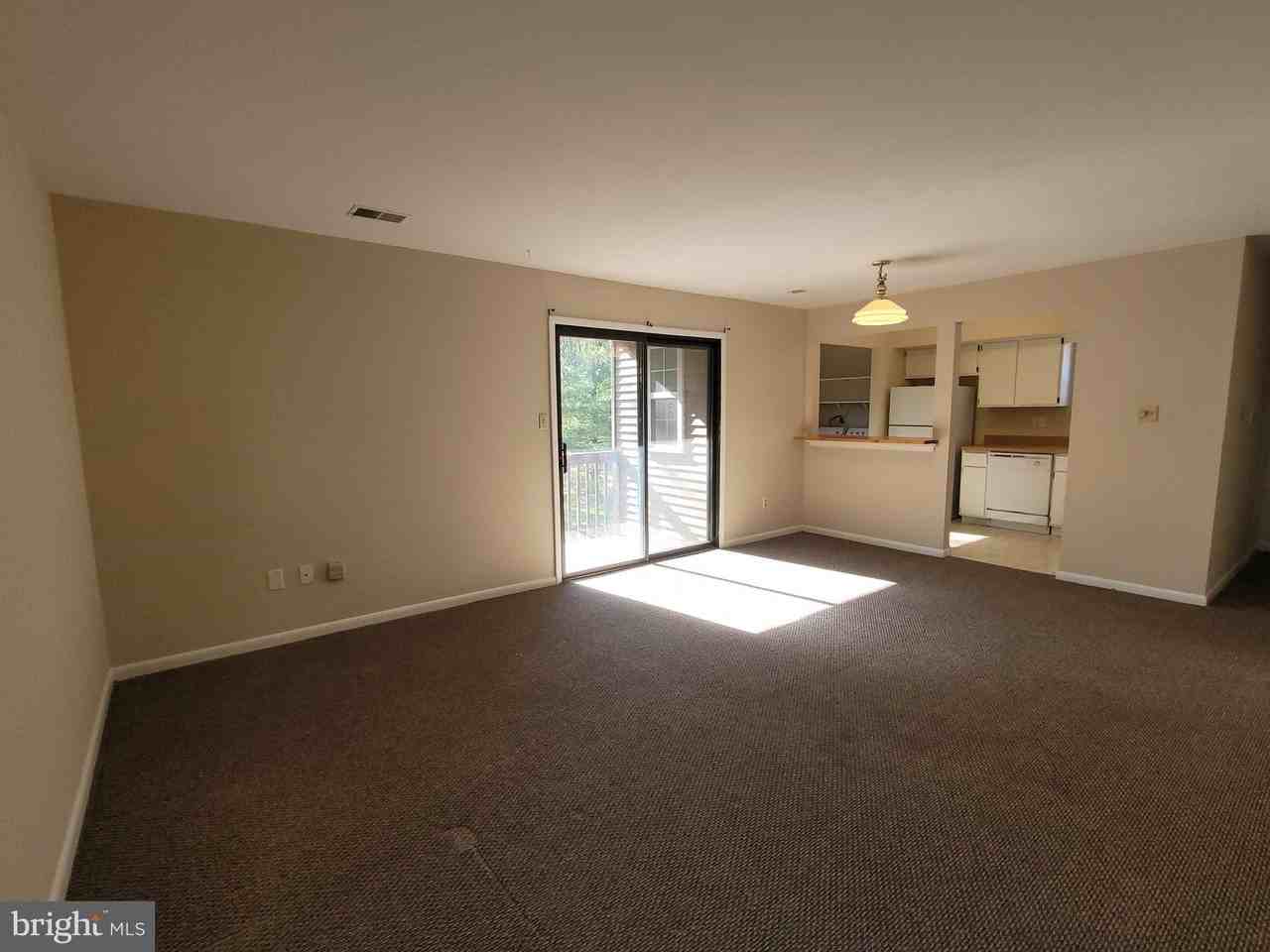 211 Dean Dr - Photo 5 of 13