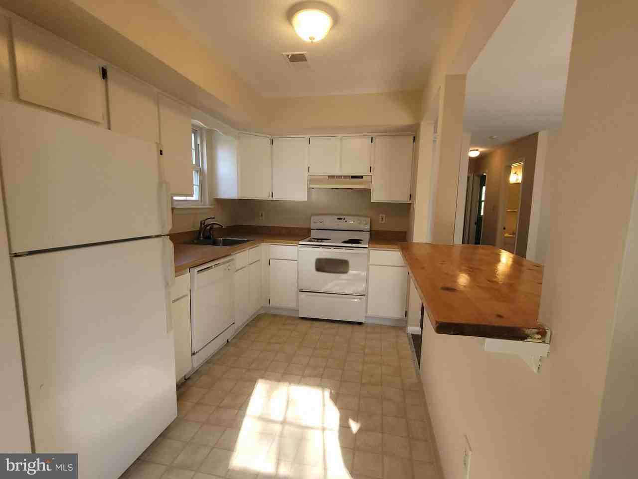 211 Dean Dr - Photo 6 of 13