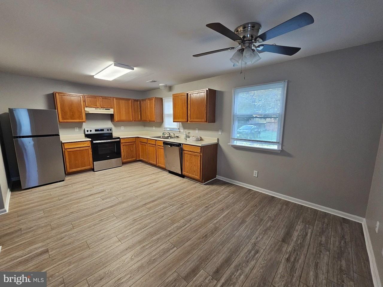 48 E Gay St - Photo 2 of 9