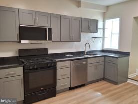 402 E Orange St - Photo 1 of 1