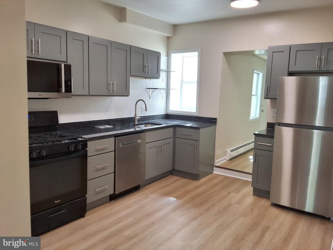 402 E Orange St - Photo 2 of 12