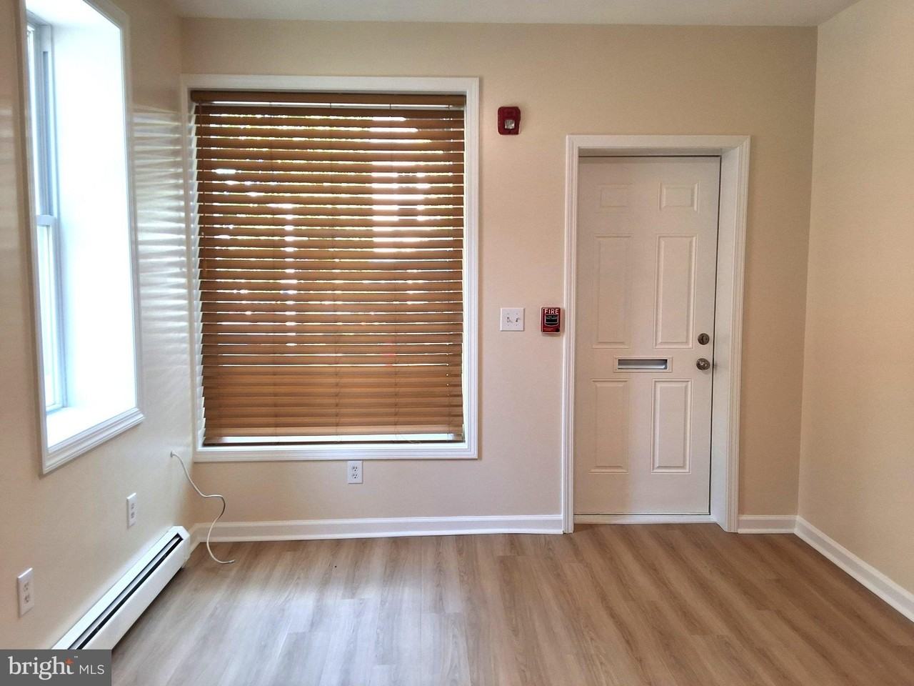 402 E Orange St - Photo 6 of 12