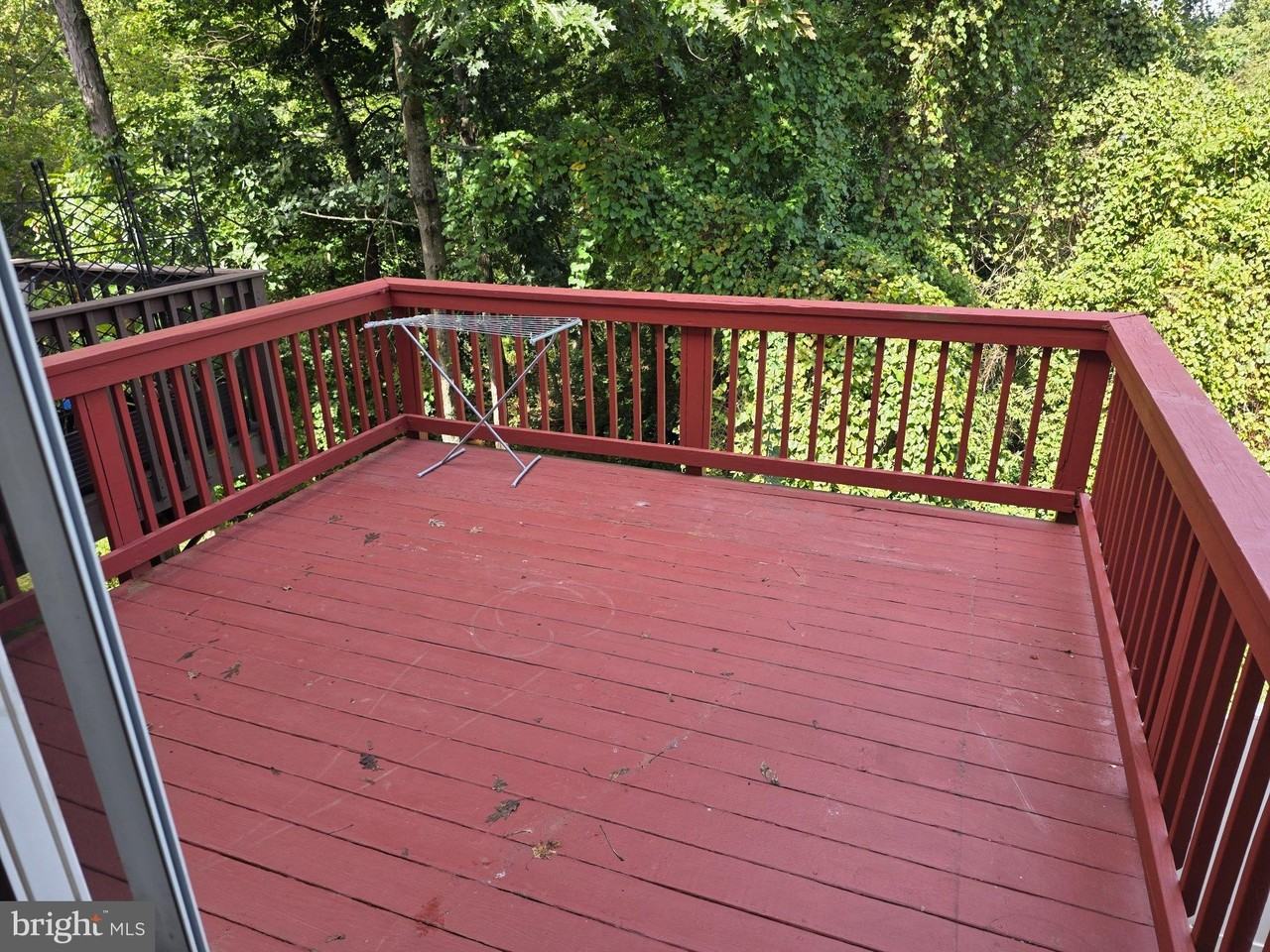 1146 Oxford Cir - Photo 7 of 25