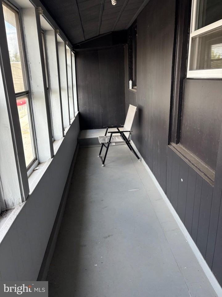 151 W Airy St #2 - Photo 2 of 7