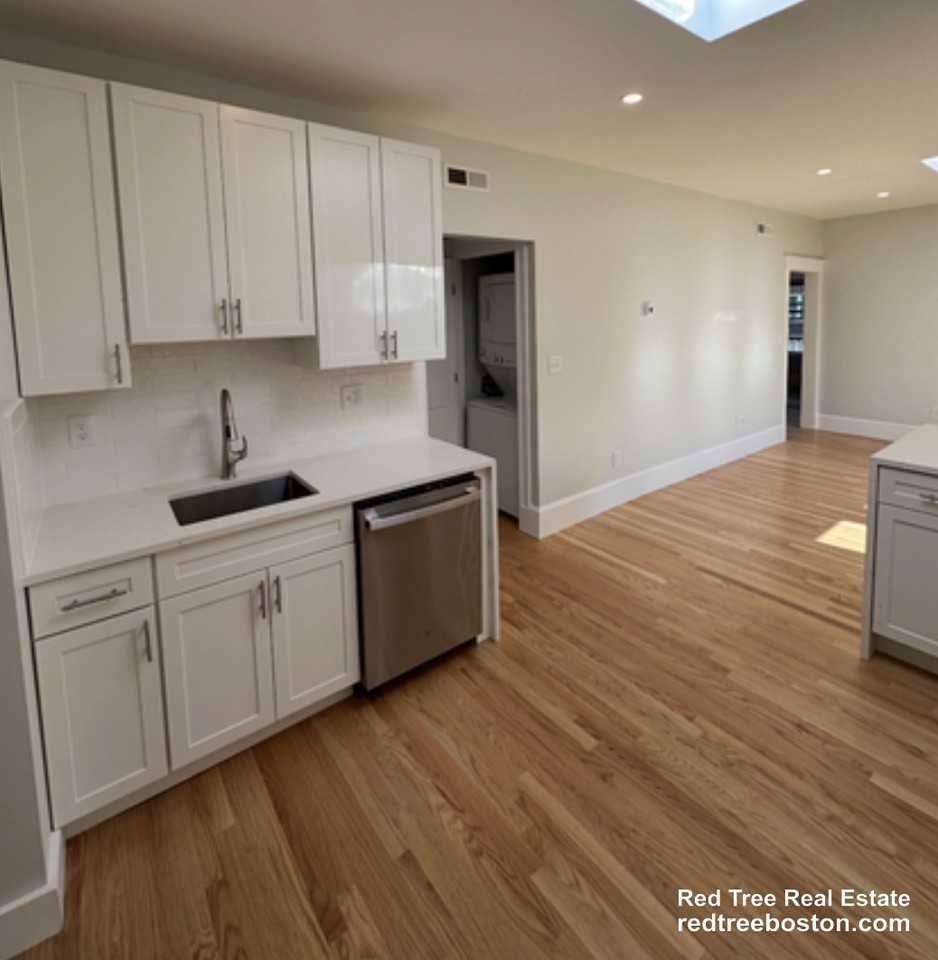 57 Undine Rd - Photo 5 of 6