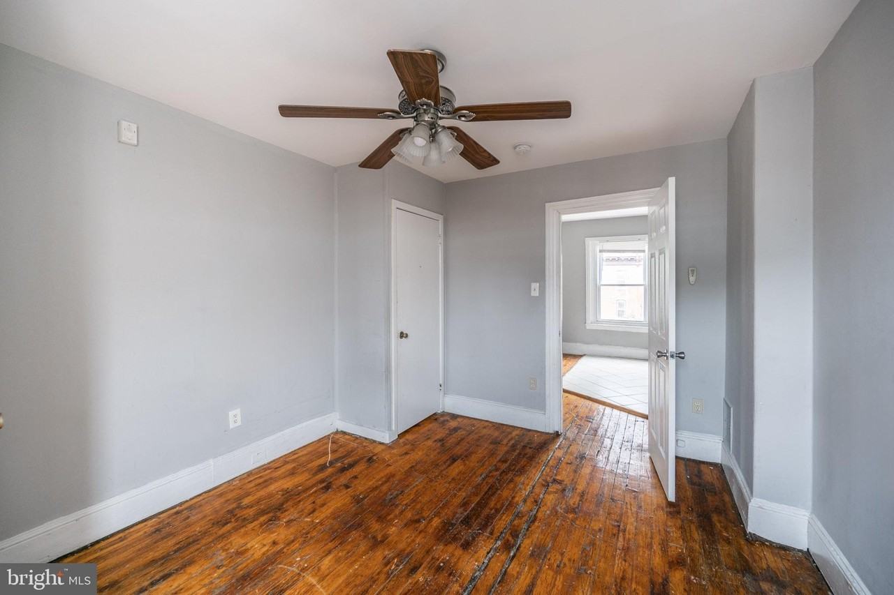 1919 Spring Garden St #3F - Photo 7 of 10