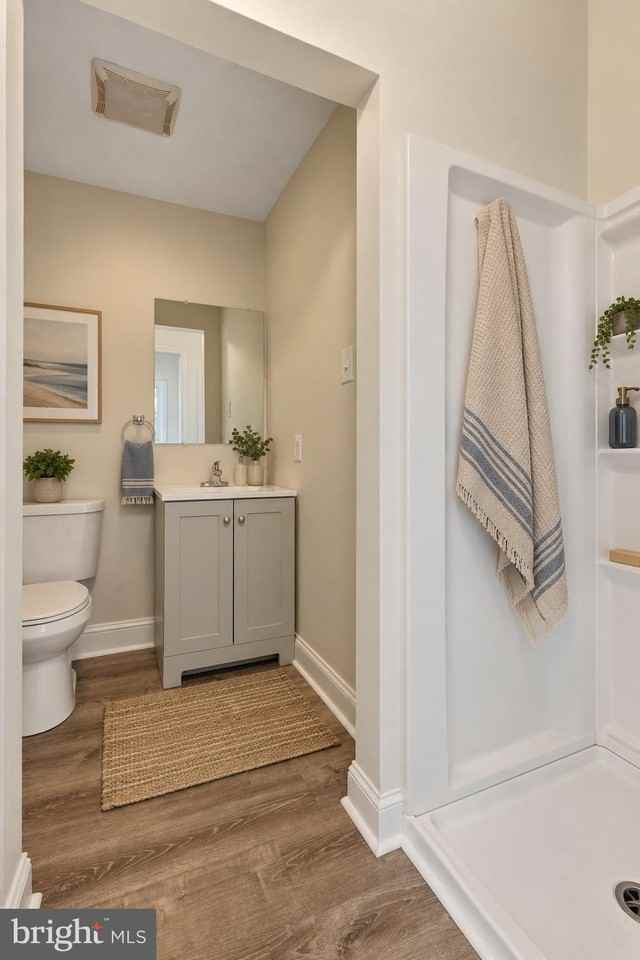 511 Conarroe St - Photo 7 of 27