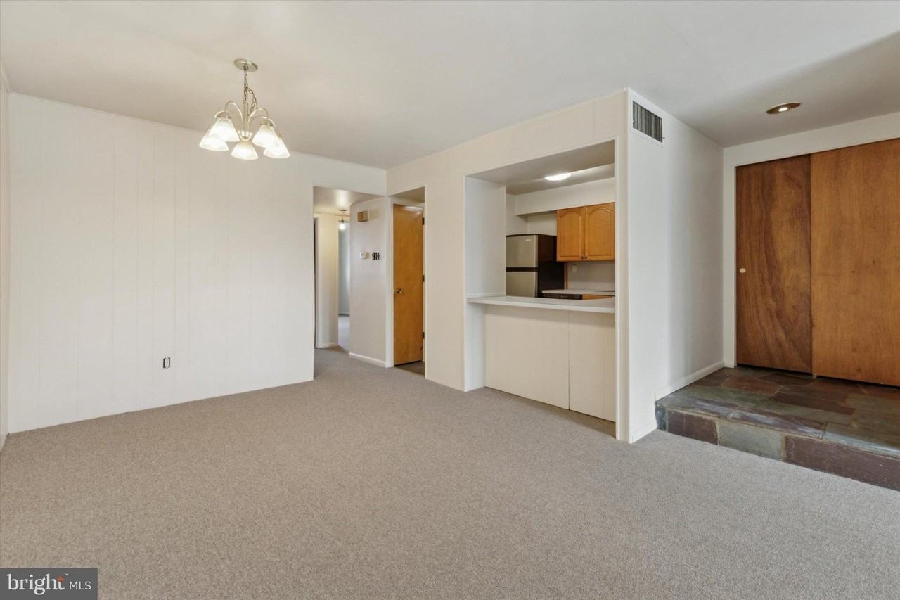 320 Hermit St #2 - Photo 6 of 25