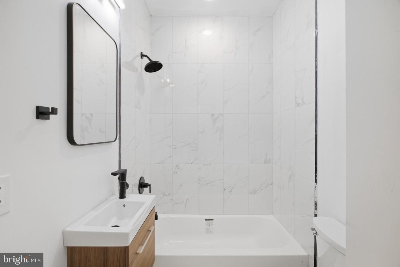 2506 N 12th St #1 - Photo 6 of 17
