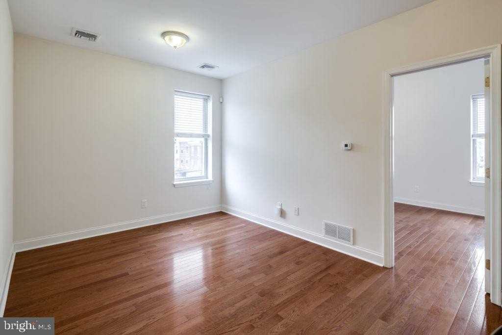 2001 Federal St #4 - Photo 7 of 8